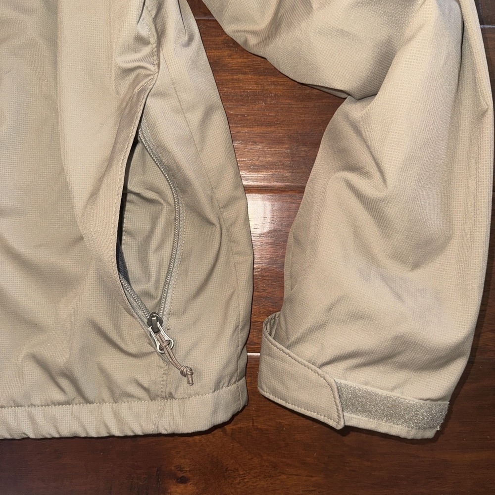 Columbia‎ Soft Shell Jacket Size Medium Tan Full Zip Fleece Lined Pockets - Picture 4 of 9